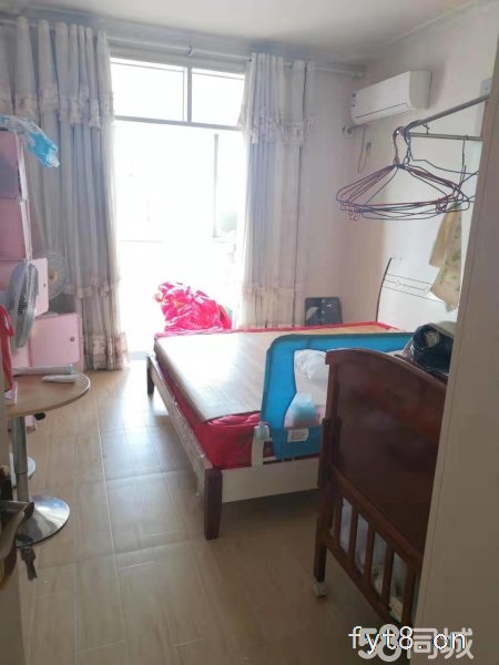 盛世家园六楼送七楼,实用面积150