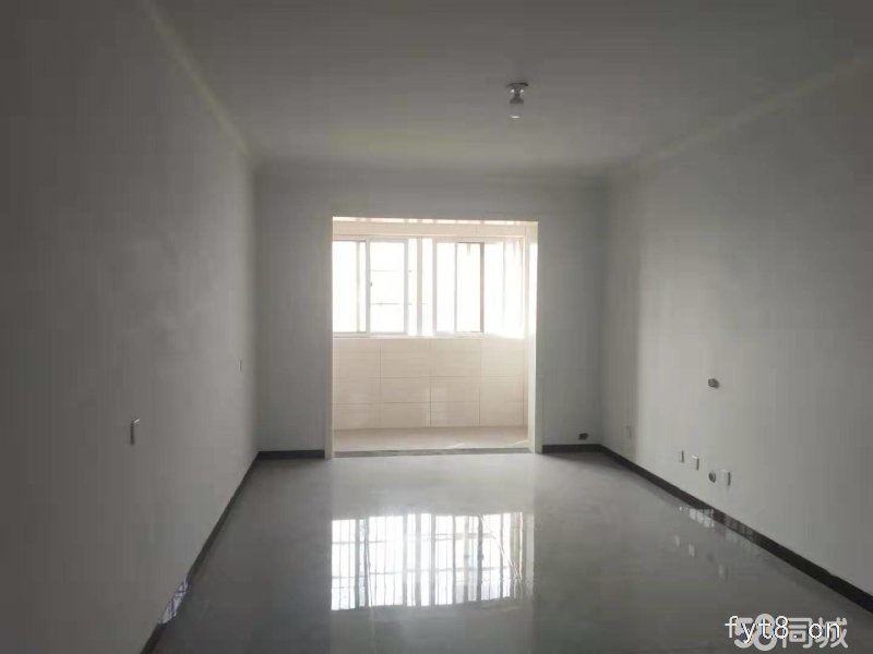 和兴家园4500一平出售!低于市场价格!有钥匙随时看房!